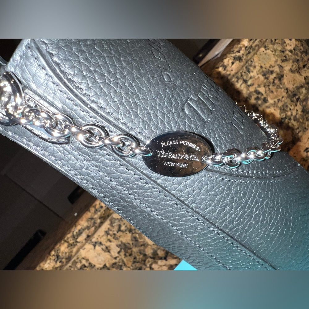 NEW! Tiffany & Co. Black Leather Bucket Style Women's Bag - Picture 9 of 9